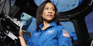 La NASA reemplaza a astronauta antes de convertirse en la primera afroamericana en misión espacial