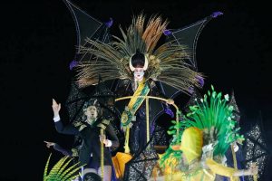 El politizado carnaval de Brasil 2018: Cánticos a favor de Lula, crítica al racismo y “Temer vampiro”