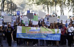 Fijan marcha para primer día del gobierno de Piñera: Adultos mayores protestarán fuera de La Moneda