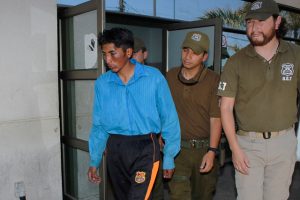 Vuelco en caso de dos carabineros muertos en Arica: Se excluye confesión de ciudadano boliviano que habría sufrido presiones para declarar