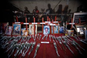 Gobierno de Piñera comprometió sepultura gratuita de por vida para 81 reos muertos en San Miguel y no cumplió