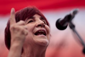 "Un acto de profanación": Carmen Hertz repudia agresión de movimiento neo nazi contra Villa Grimaldi