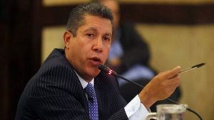 Quién es Henry Falcón, el candidato que enfrentará a Nicolás Maduro en las elecciones presidenciales