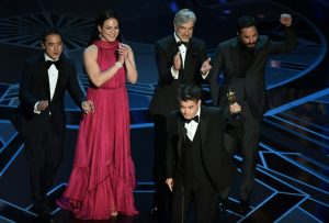 "Es como cuando la Cecilia Bolocco": Así festejó la derecha chilena el triunfo de "Una Mujer Fantástica" en los Oscar