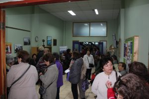 Los talleres gratuitos para el adulto mayor que están causando furor en Valparaíso