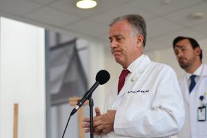 Ministro de Salud reconoce que "hubo una confusión" en cifra que entregó de muertes por VIH en Chile