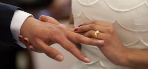 Matrimonio en Las Condes con 60 invitados termina sin detenidos y con un fiscalizador golpeado