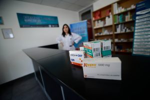Contraloría detecta irregularidades en farmacia popular de Recoleta