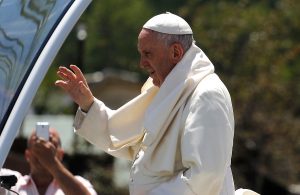 "Con vergüenza debo decir que no supimos escuchar": Papa Francisco envía carta pidiendo perdón al pueblo chileno