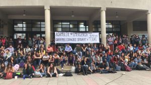 Académicas de la U. de Chile exigen renuncia de Carlos Carmona: "Sería un gesto reparador para la víctima y para la propia Universidad"