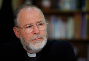 Nuevas denuncias de abuso sexual acusan al obispo de Punta Arenas de encubrimiento