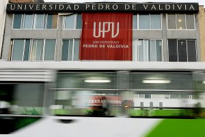 Estudiantes denuncian abusos, maltrato y humillaciones al interior de la U. Pedro de Valdivia