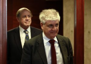 Libertad vigilada, multa y un curso de "ética en la dirección de empresas": La sentencia contra Délano y Lavín por caso Penta