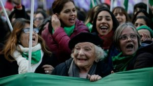 VIDEO| La voz de la experiencia de una de las pioneras de lucha por el aborto en Argentina: "Si no sale la ley, seguimos luchando"