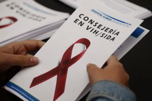 ¿Dónde están los test rápidos?: El cuestionado comercial de VIH/SIDA del Ministerio de Salud
