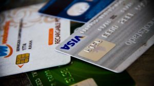 Reportan nueva filtración de datos de tarjetas bancarias que afecta a 13 bancos chilenos