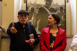 "Por entregarle cultura al pueblo": Silvio Rodríguez recibió medalla Salvador Allende