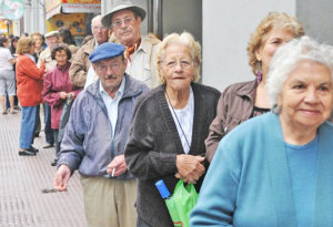 Reforma de Pensiones: La letra chica de los beneficios a trabajadores que extiendan voluntariamente su edad de jubilación