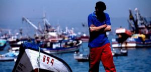 Pescadores artesanales de Coronel: "Los industriales tienen el monopolio de la sardina y anchoveta"