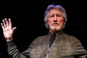 Roger Waters: "Cuando el virus se acabe, esos chicos volverán a salir a las calles de Santiago de Chile"