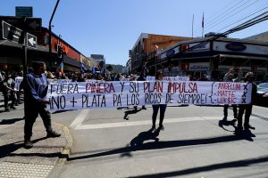 "Pueblo, escuche, mataron a un mapuche": Piñera llega a La Araucanía bajo protestas por el asesinato de Camilo Catrillanca