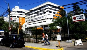 Falta de atención oportuna y xenofobia: Mujeres venezolanas se querellan por partos mal atendidos en el Hospital San Borja Arriarán