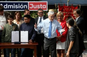 REDES| "La industria de la educación primero": Críticas por curiosos dichos de Piñera para defender el proyecto de Admisión Justa