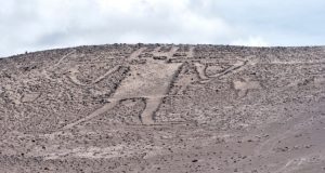 "Ocurre a nivel macro con el Rally Dakar": Expertas analizan los daños al "Gigante de Tarapacá"