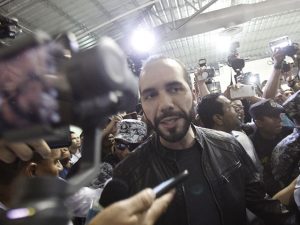 Gana el "candidato millenial": Nayib Bukele triunfa en primera vuelta en elecciones presidenciales en El Salvador