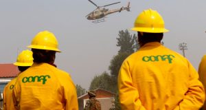 Conaf inicia investigación contra el alcalde de Galvarino por utilizar un helicóptero sin autorización en zona de excepción en La Araucanía