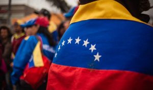 Fuerzas de seguridad de Venezuela recapturan a 87 presos fugados de la cárcel intervenida