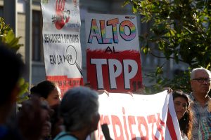 Tras rechazo en comisiones de Agricultura y Trabajo, TPP-11 tambalea y postergan su votación hasta abril