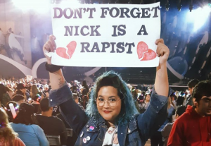 "Nick Carter es un violador": Amenazan de muerte a fan que recordó las denuncias contra integrante de Backstreet Boys