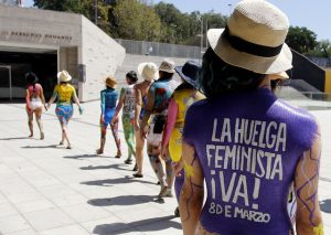 FOTOS| "Cuerpos rebeldes": La colorida intervención que se sumó al #SúperLunesFeminista de las mujeres