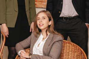 Otro cuestionado nombramiento en la Direcon: Hija de embajador en Marruecos es la nueva jefa del Departamento OCDE