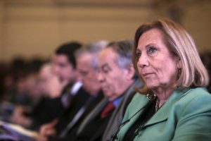 Helia Molina, ex ministra: "Son voladeros de luces los cambios y reformas profundas que propone el gobierno en salud"