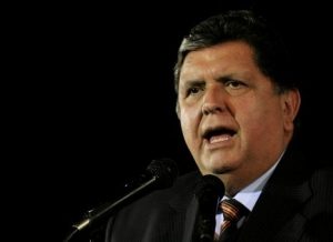 Quién era Alan García, el ex presidente peruano que se disparó en medio de la investigación de Odebrecht