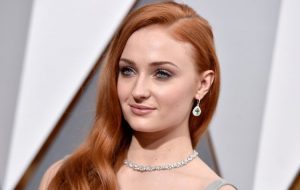 Actriz que interpreta a Sansa Stark en Game of Thrones denuncia que existe discriminación salarial en la serie