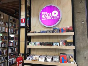 Disquería popular de Recoleta le cierra las puertas al reggaetón: No venderán discos de música urbana