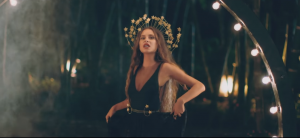 VIDEO | "Soy la que perdió en un programa de cantantes": Revisa "Aquí Estoy", el nuevo single de Cami