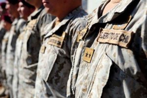 "Insubordinación": Ejército detuvo a cabo por denunciar actos homofóbicos de un superior en su contra