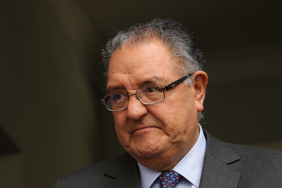 “Sergio Pérez es un pelotudo ignorantón”: Senador Huenchumilla sobre presidente de la CNTC