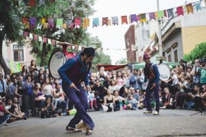 Conexión: la actividad multicultural gratuita que llenará de color, música y teatro callejero a Independencia