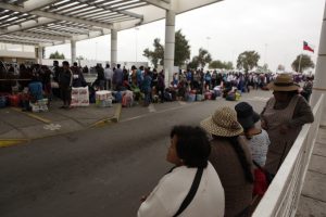 Migración, el “comodín” del gobierno para justificar el aumento de sus malas cifras