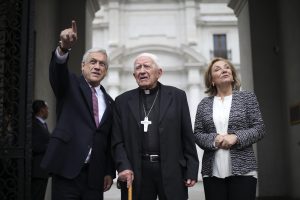 Vaticano investigará a Bernardino Piñera tras denuncia de abuso sexual contra menor de edad