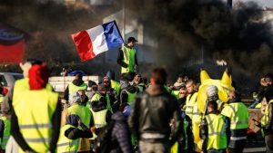 "Chalecos amarillos": Nuevas protestas en París dejan más de 150 detenidos