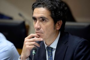 Ministro de Hacienda tras aprobación de presupuesto 2020: "No por 'abrir la billetera' se detendrán los violentistas"