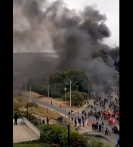 VIDEOS| Manifestantes atacan cuartel militar de Tejas Verdes
