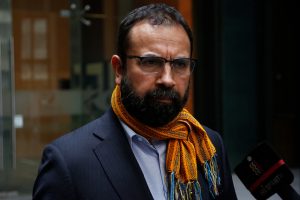 PC respalda a Hugo Gutiérrez y cuestiona decisión de la Armada de liberar el video a terceros