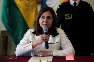 Bolivia acusa a España de "interferir en asuntos internos": Denuncian que diplomáticos encapuchados trataron de ingresar a embajada mexicana